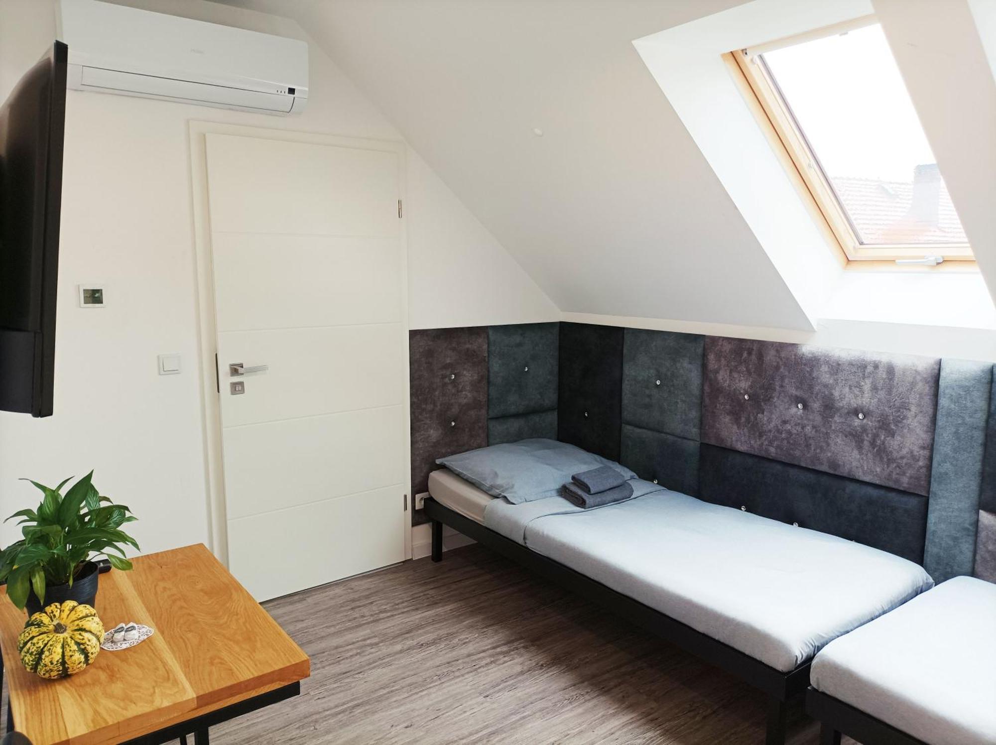 Pokoje Pod Palacem Koszecin Zimmer foto